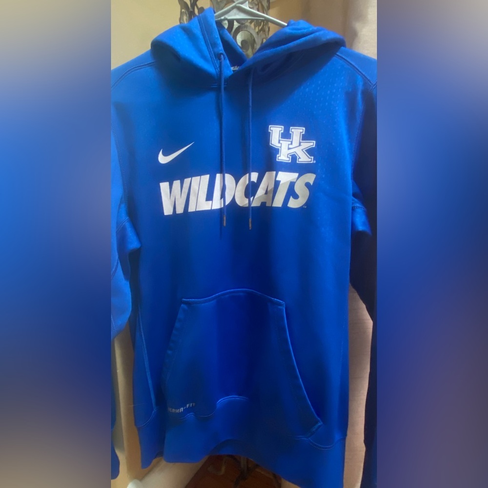 Men’s Nike UK Wildcats therma fit hoodie